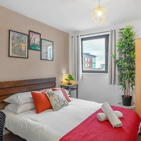 Japanese Monthly Stay, Freepark, Netflix, Balcony Apartman *