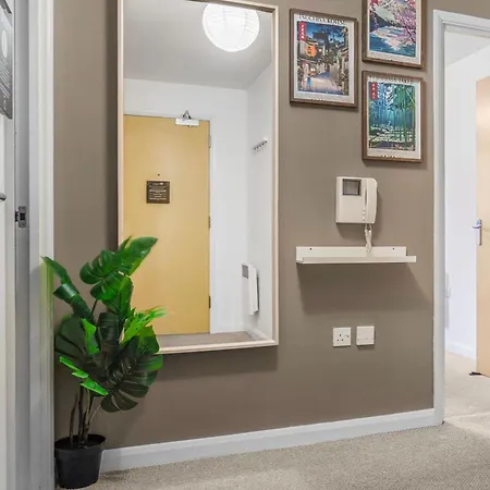 Japanese Monthly Stay, Freepark, Netflix, Balcony * Birmingham